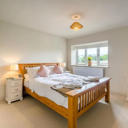 2 Bed In Simonstone Oc-s41050 Hardraw